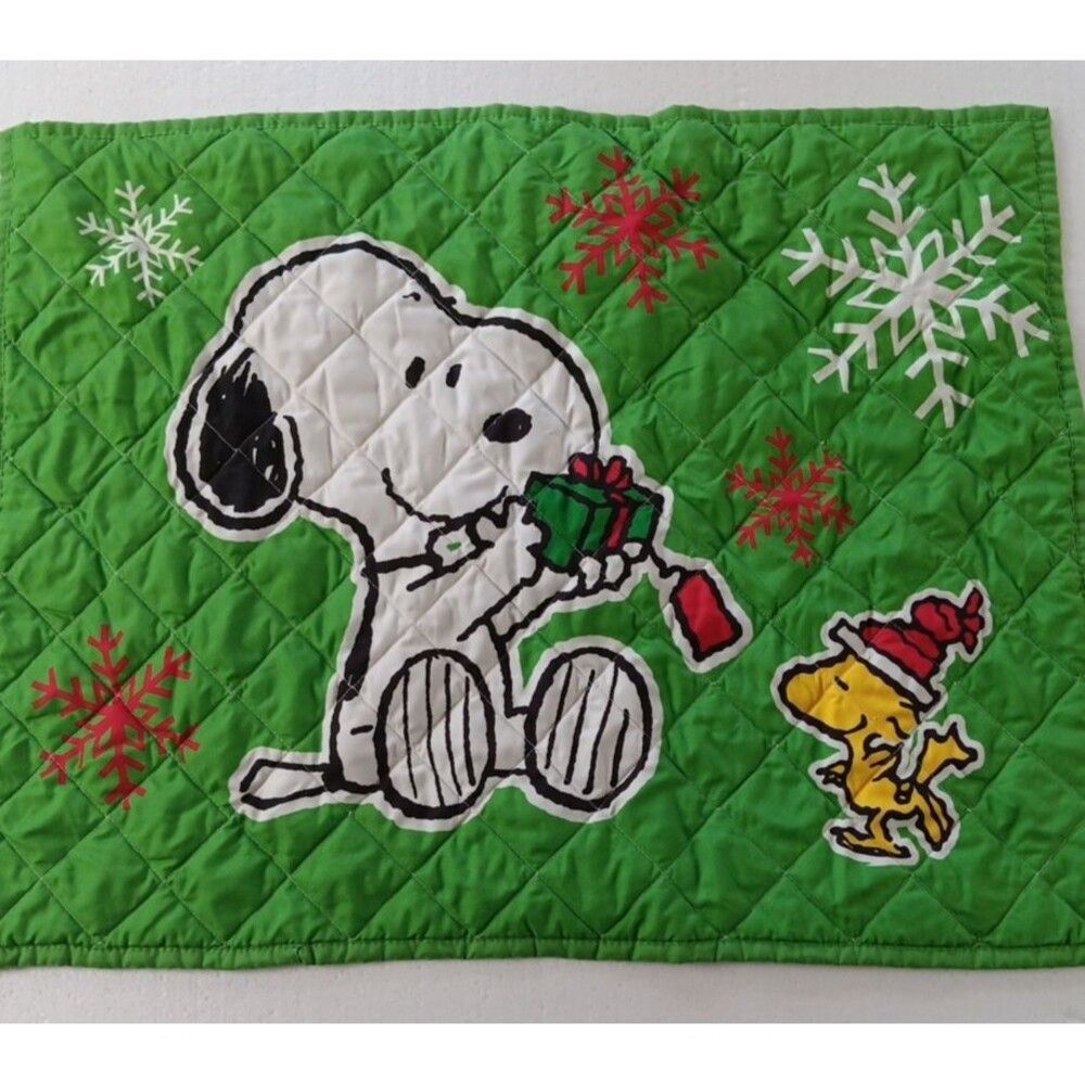 Twin Size Franco & Sons Snoopy Peanuts Christmas Holiday 2 Piece Quilt Set Green